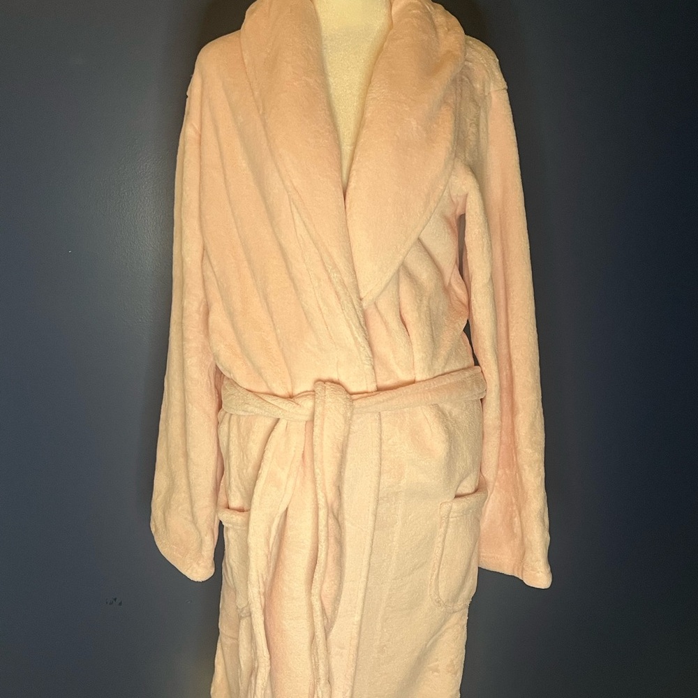 Bath and Body Works Women's Soft Pink Plush Belted Robe
